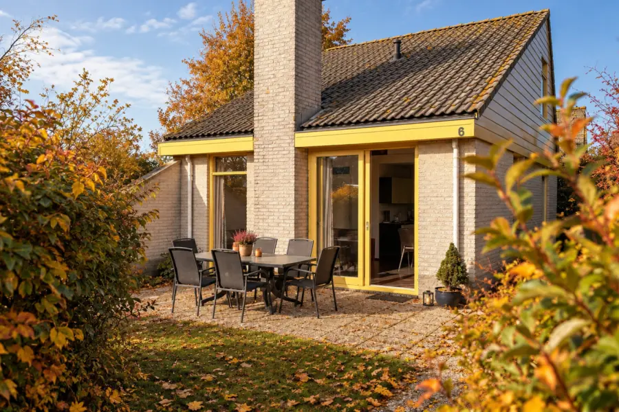 Gezellige Herfsttuin bij Huis Nummer 6